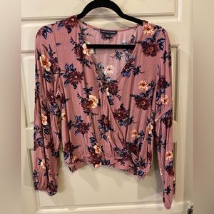 AE floral wrap front top